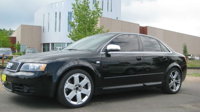 Audi S4 2005 photo 14