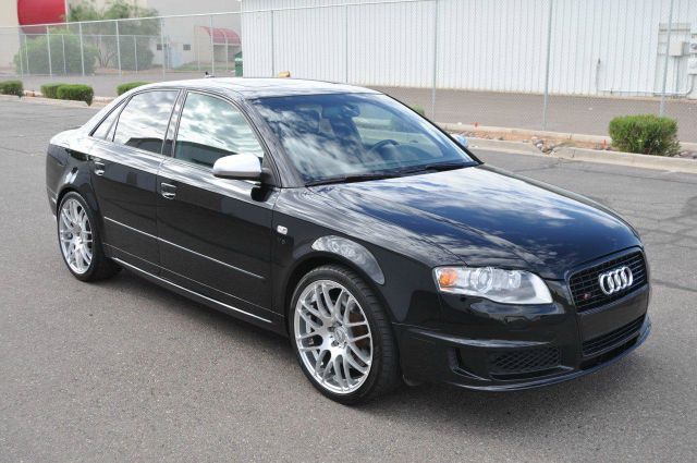Audi S4 2008 photo 2