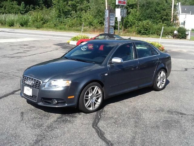 Audi S4 2008 photo 4
