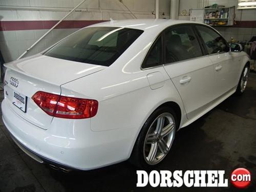 Audi S4 2010 photo 1