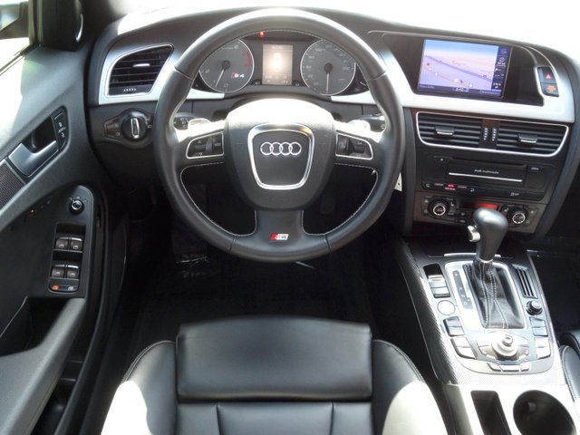 Audi S4 2012 photo 4