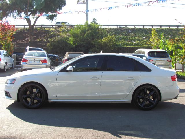 Audi S4 2012 photo 1