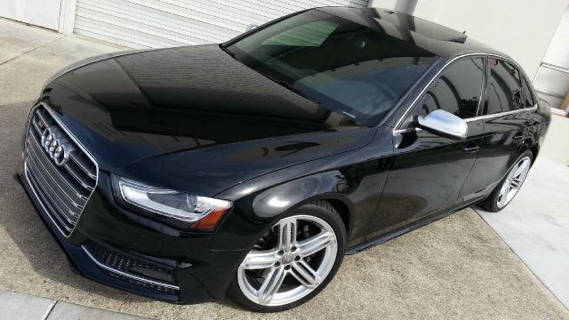 Audi S4 2013 photo 2