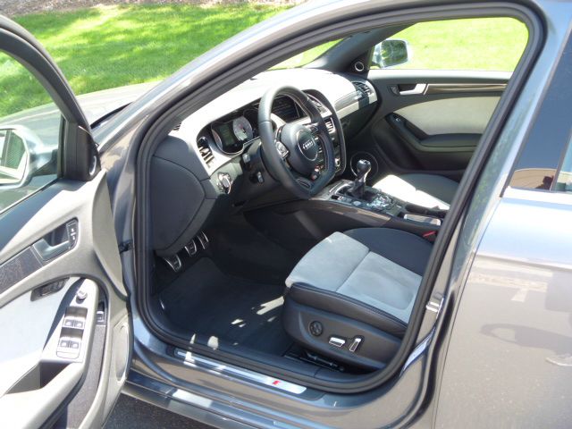 Audi S4 CX W/ 2nd Row Quads, 3rd ROW Seatingrear BACK U Sedan