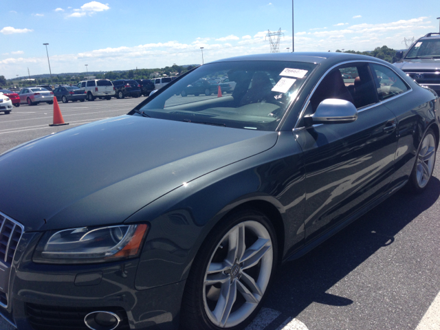 Audi S5 2008 photo 2