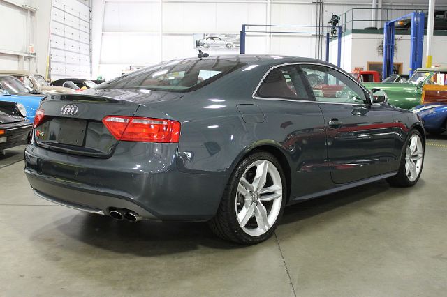 Audi S5 2008 photo 1