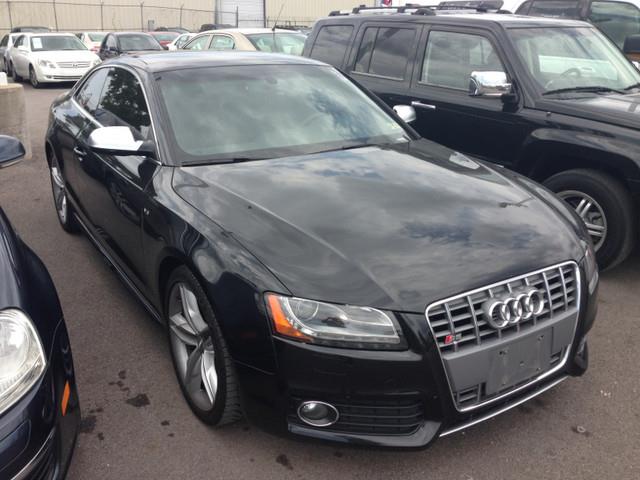 Audi S5 2010 photo 2
