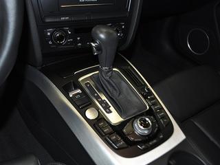 Audi S5 2010 photo 3