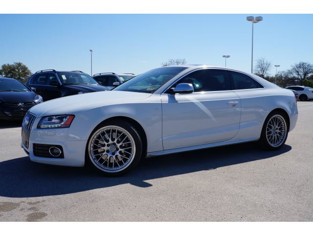 Audi S5 2010 photo 1