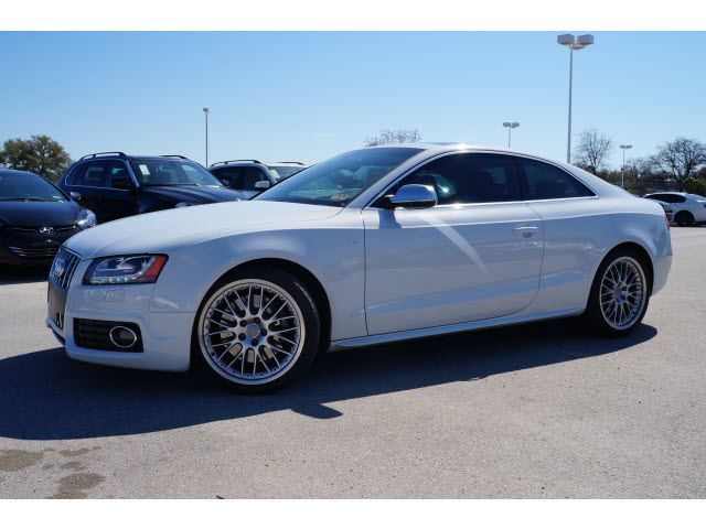 Audi S5 2010 photo 3