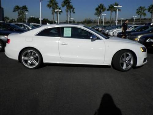 Audi S5 2010 photo 3