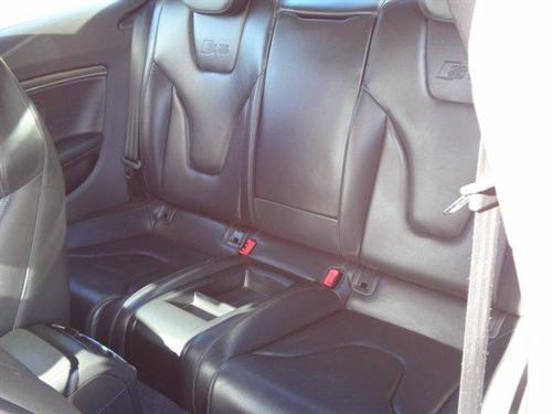 Audi S5 2010 photo 4