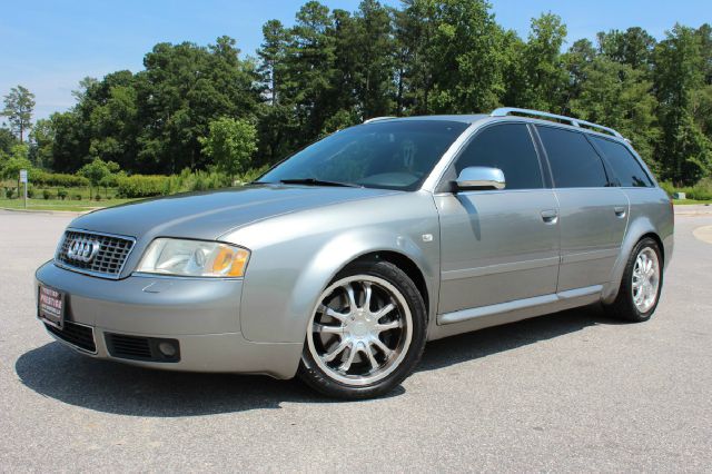 Audi S6 2002 photo 2