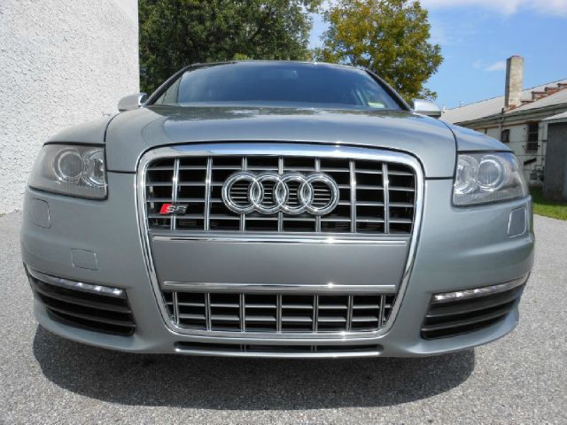 Audi S6 2008 photo 4
