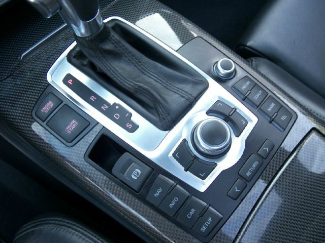 Audi S6 2008 photo 11