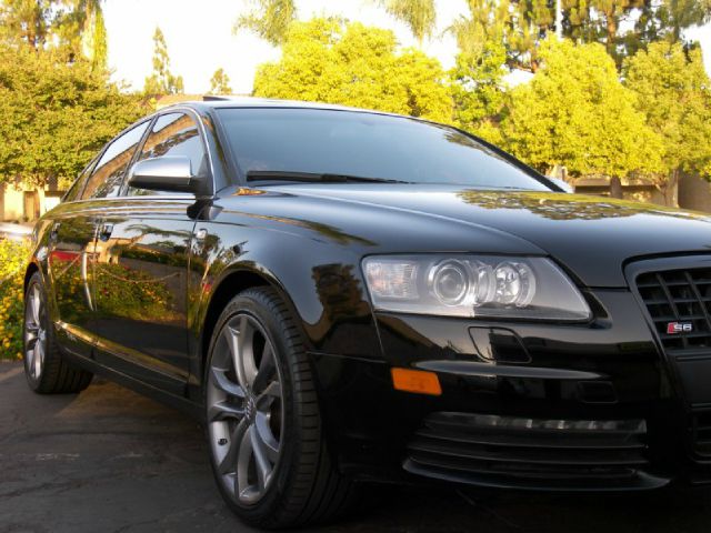 Audi S6 2008 photo 19