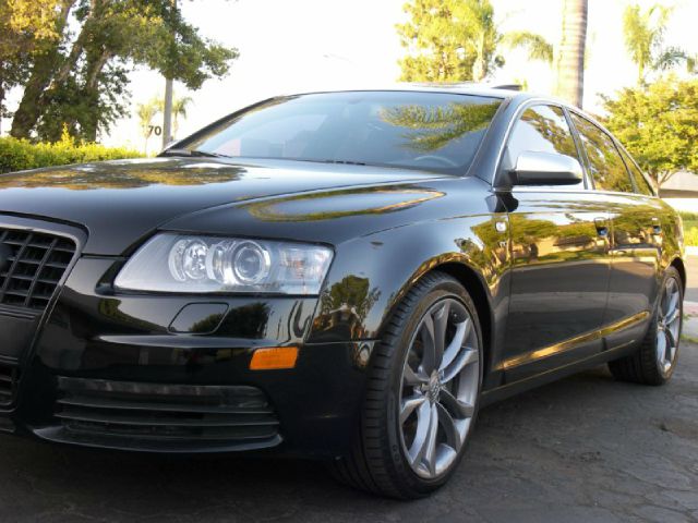 Audi S6 2008 photo 2