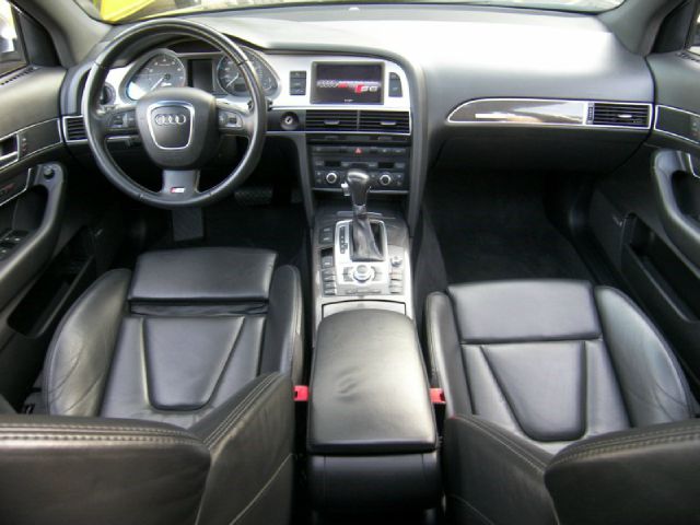 Audi S6 2008 photo 26