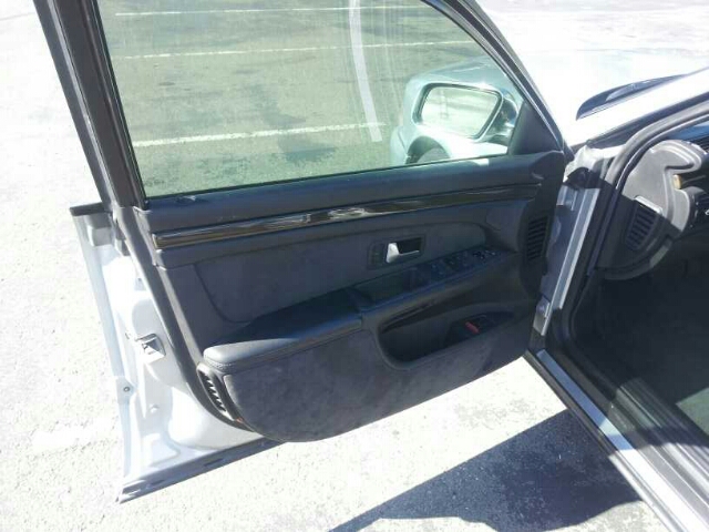 Audi S8 2001 photo 1