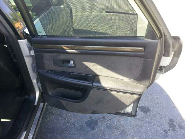 Audi S8 2001 photo 7