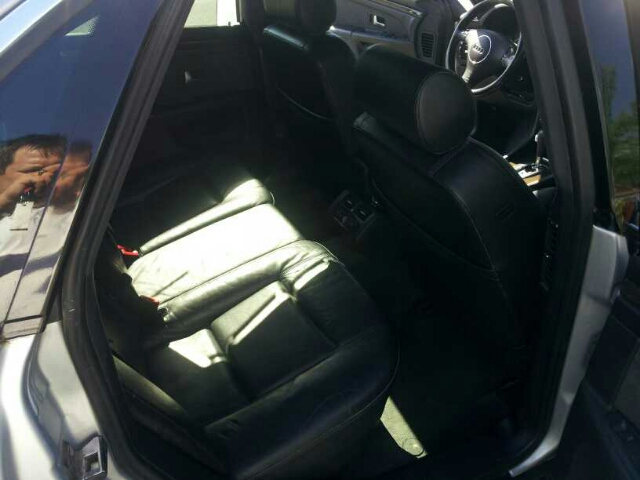 Audi S8 2001 photo 8