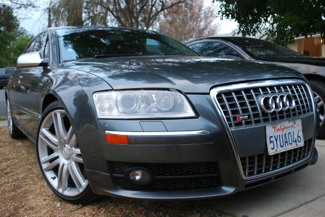 Audi S8 2007 photo 1