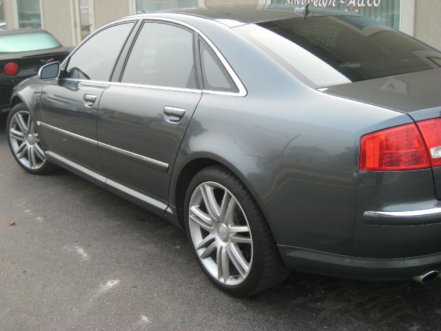 Audi S8 2007 photo 0