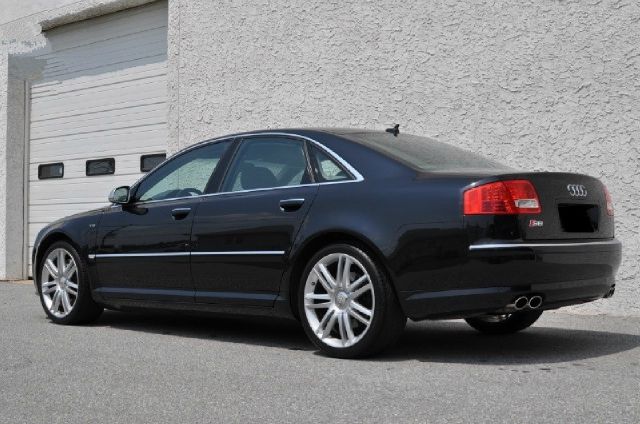 Audi S8 2007 photo 1