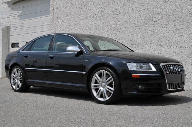 Audi S8 2007 photo 4