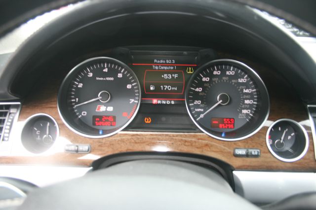 Audi S8 2007 photo 1
