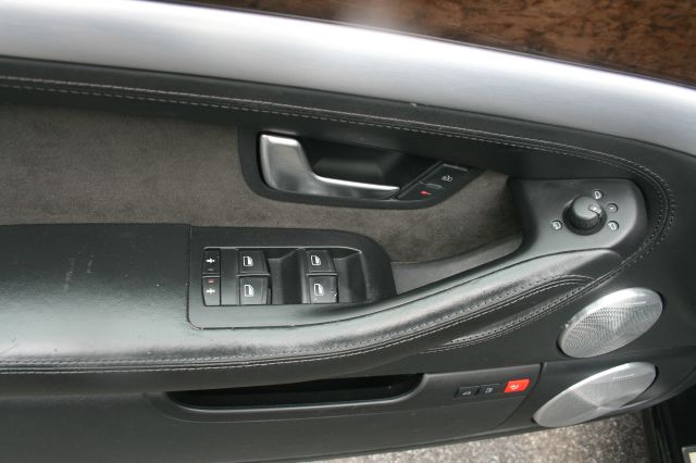 Audi S8 2007 photo 22