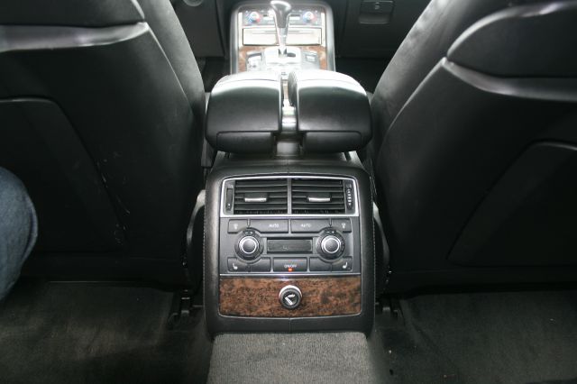 Audi S8 2007 photo 30