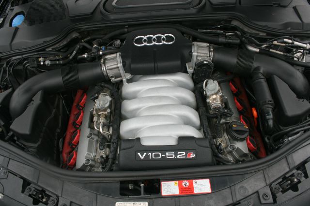 Audi S8 2007 photo 33