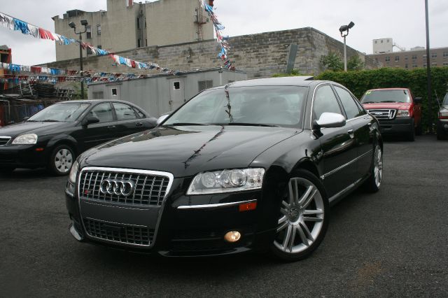 Audi S8 2007 photo 5