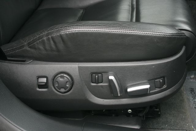 Audi S8 2007 photo 9
