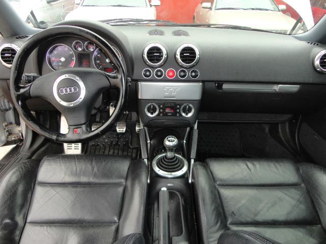 Audi TT 2000 photo 1