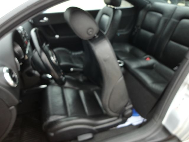 Audi TT 2000 photo 6