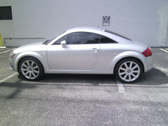 Audi TT 2000 photo 6