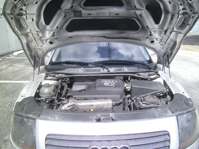Audi TT 2000 photo 7