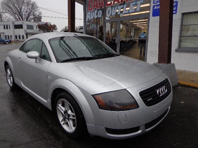 Audi TT 2000 photo 2