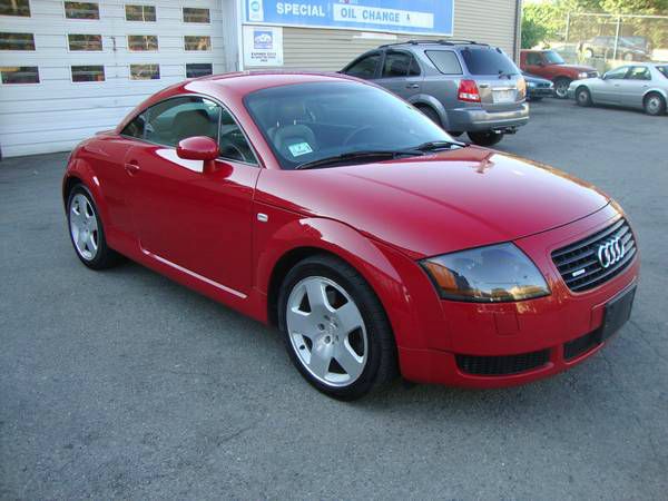 Audi TT 2001 photo 2