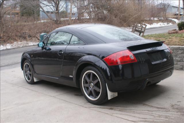 Audi TT 2001 photo 2