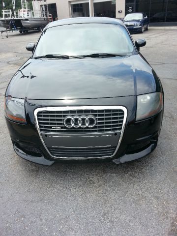 Audi TT 2001 photo 2