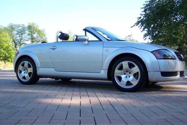 Audi TT 2001 photo 1
