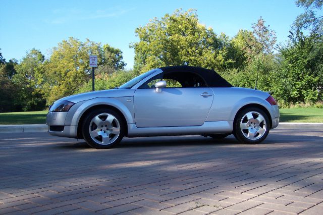 Audi TT 2001 photo 3
