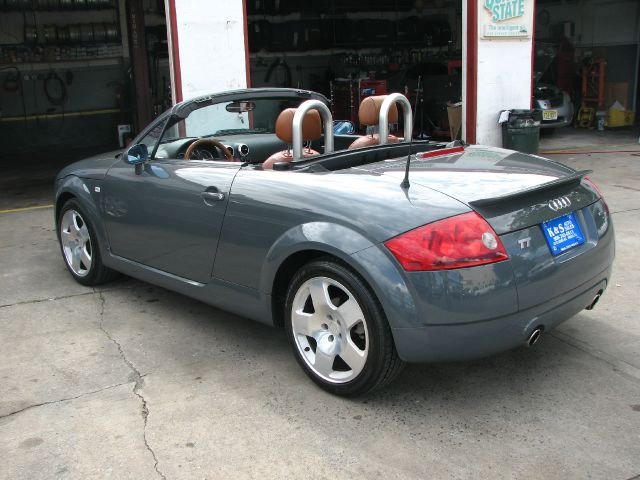 Audi TT 2001 photo 1