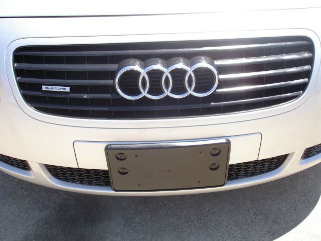 Audi TT 2001 photo 4