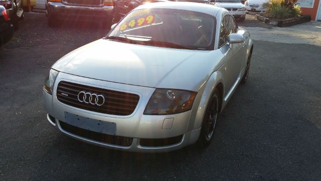 Audi TT 2001 photo 1