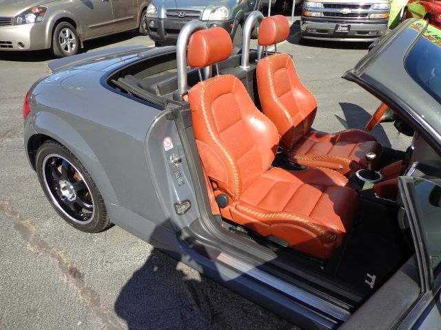 Audi TT 2002 photo 4