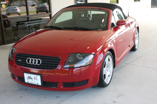 Audi TT 2002 photo 2
